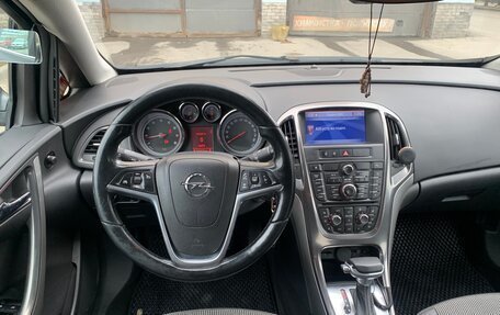 Opel Astra J, 2011 год, 680 000 рублей, 18 фотография