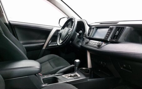 Toyota RAV4, 2017 год, 2 160 000 рублей, 6 фотография