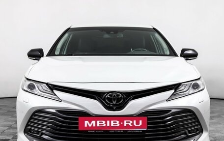 Toyota Camry, 2020 год, 3 498 000 рублей, 2 фотография