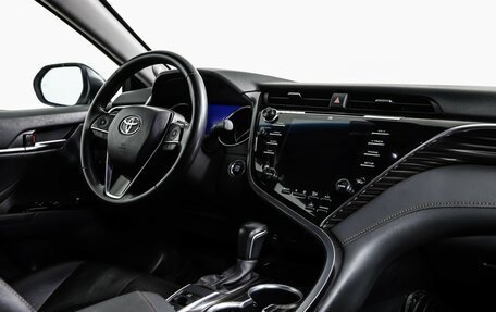 Toyota Camry, 2020 год, 3 498 000 рублей, 9 фотография