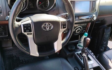 Toyota Land Cruiser Prado 150 рестайлинг 2, 2016 год, 3 950 000 рублей, 15 фотография