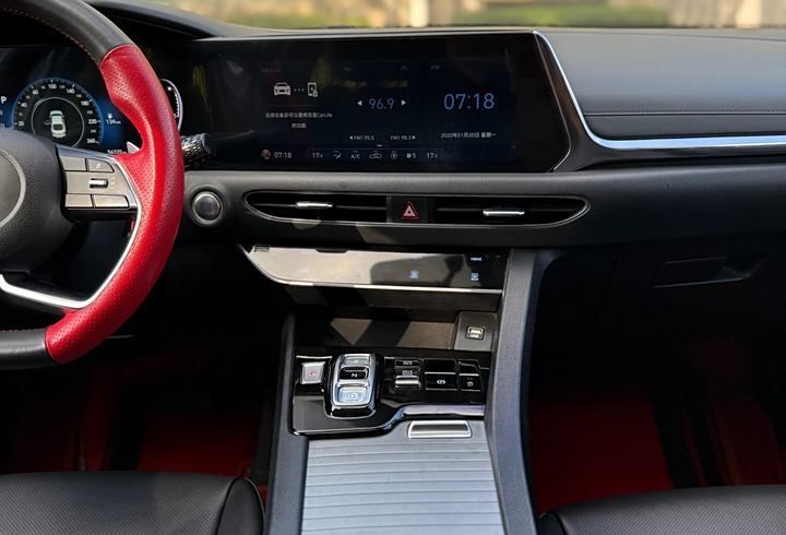 Hyundai Sonata, 2020 год, 2 035 000 рублей, 10 фотография