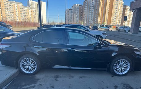 Toyota Camry, 2019 год, 2 930 000 рублей, 3 фотография
