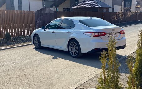 Toyota Camry, 2018 год, 2 500 000 рублей, 5 фотография