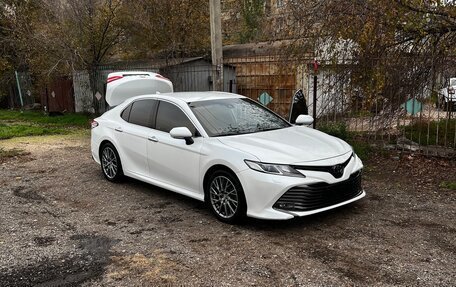 Toyota Camry, 2018 год, 2 500 000 рублей, 6 фотография