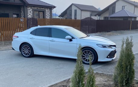 Toyota Camry, 2018 год, 2 500 000 рублей, 4 фотография