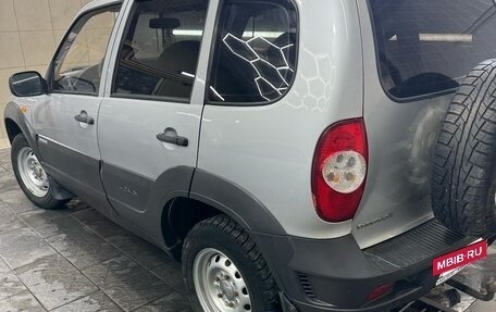Chevrolet Niva I рестайлинг, 2010 год, 400 000 рублей, 2 фотография