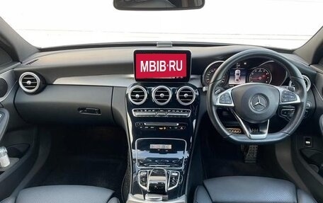 Mercedes-Benz C-Класс, 2018 год, 1 767 000 рублей, 13 фотография