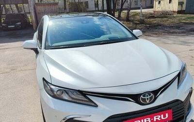 Toyota Camry, 2022 год, 3 630 000 рублей, 1 фотография