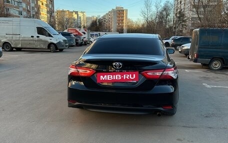 Toyota Camry, 2018 год, 2 650 000 рублей, 5 фотография