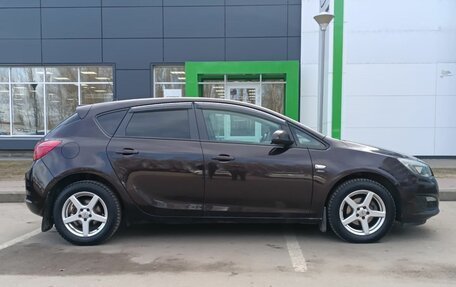 Opel Astra J, 2014 год, 889 000 рублей, 5 фотография