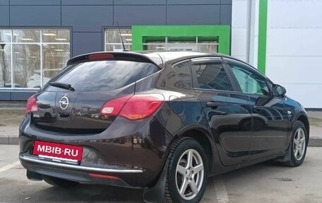 Opel Astra J, 2014 год, 889 000 рублей, 6 фотография