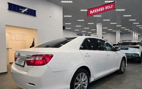 Toyota Camry, 2012 год, 1 650 000 рублей, 6 фотография