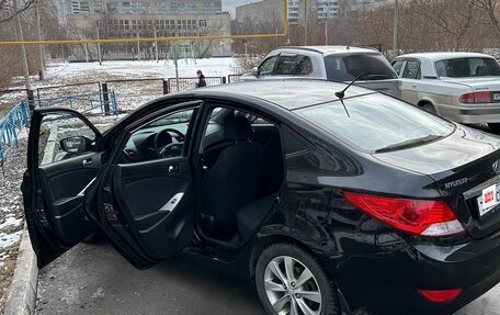 Hyundai Solaris II рестайлинг, 2013 год, 929 000 рублей, 3 фотография
