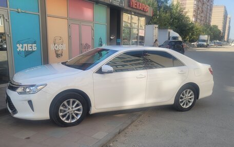 Toyota Camry, 2015 год, 1 800 000 рублей, 6 фотография