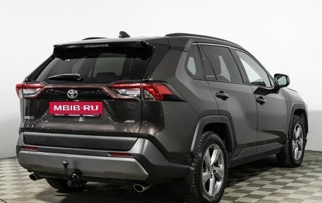 Toyota RAV4, 2021 год, 3 399 000 рублей, 5 фотография