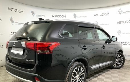 Mitsubishi Outlander III рестайлинг 3, 2018 год, 1 789 000 рублей, 2 фотография