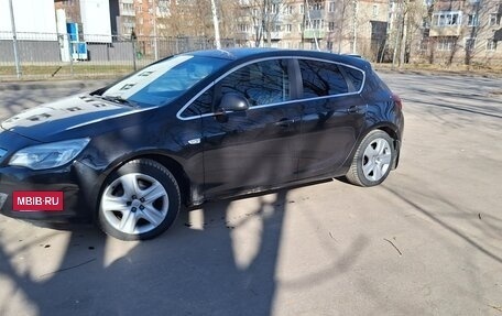 Opel Astra J, 2010 год, 650 000 рублей, 2 фотография