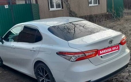 Toyota Camry, 2021 год, 3 500 000 рублей, 4 фотография