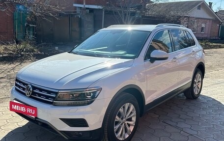 Volkswagen Tiguan II, 2016 год, 2 600 000 рублей, 5 фотография