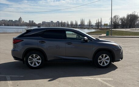 Lexus RX IV рестайлинг, 2017 год, 4 700 000 рублей, 6 фотография