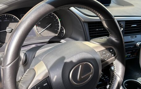 Lexus RX IV рестайлинг, 2017 год, 4 700 000 рублей, 12 фотография