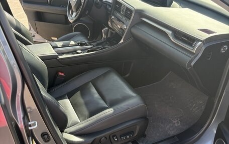 Lexus RX IV рестайлинг, 2017 год, 4 700 000 рублей, 11 фотография
