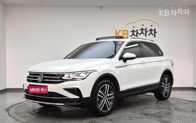 Volkswagen Tiguan II, 2022 год, 3 300 275 рублей, 1 фотография