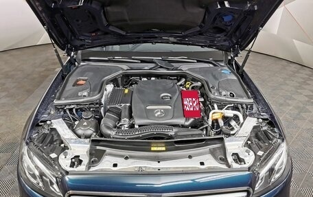Mercedes-Benz E-Класс, 2018 год, 3 699 000 рублей, 17 фотография