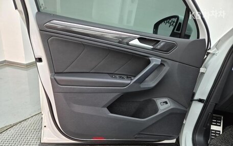 Volkswagen Tiguan II, 2022 год, 3 300 275 рублей, 15 фотография