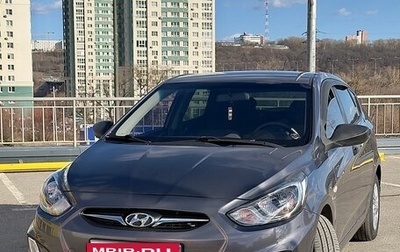 Hyundai Solaris II рестайлинг, 2014 год, 925 000 рублей, 1 фотография