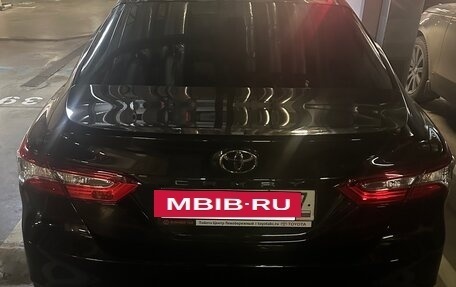 Toyota Camry, 2021 год, 3 300 000 рублей, 7 фотография