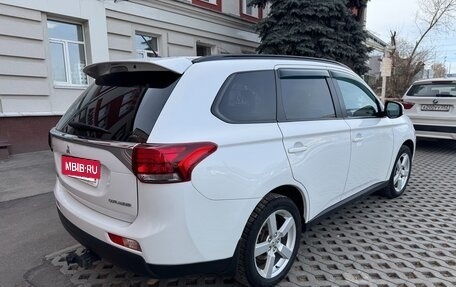 Mitsubishi Outlander III рестайлинг 3, 2012 год, 1 350 000 рублей, 4 фотография