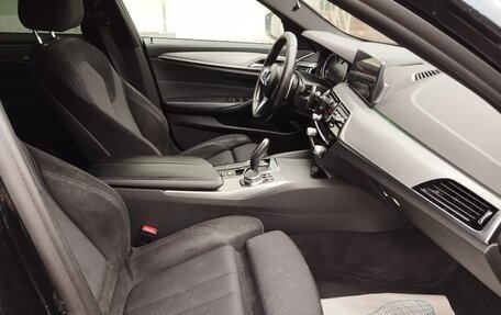BMW 5 серия, 2018 год, 2 978 000 рублей, 10 фотография