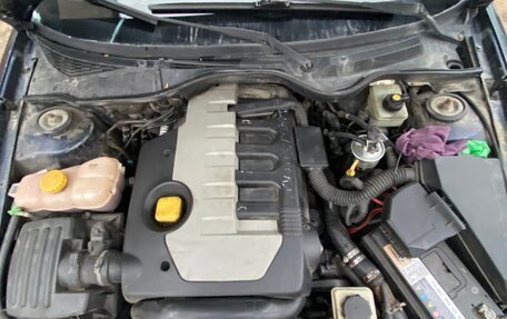 Opel Omega B, 2002 год, 260 000 рублей, 1 фотография