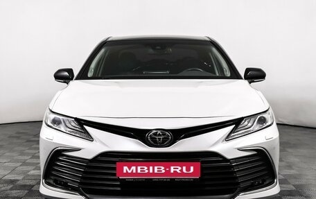 Toyota Camry, 2021 год, 3 399 000 рублей, 2 фотография