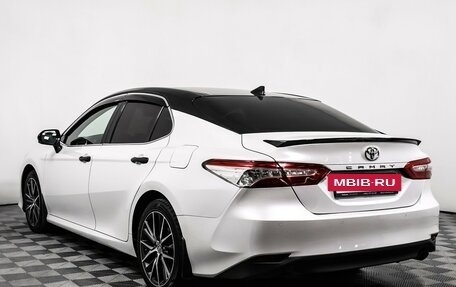 Toyota Camry, 2021 год, 3 399 000 рублей, 7 фотография