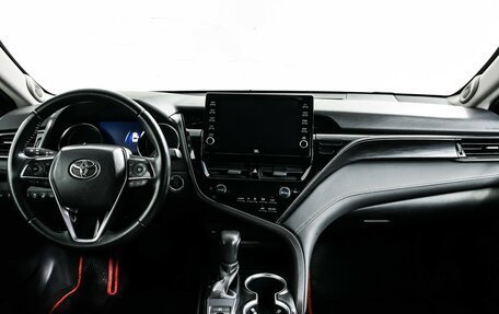 Toyota Camry, 2021 год, 3 399 000 рублей, 11 фотография