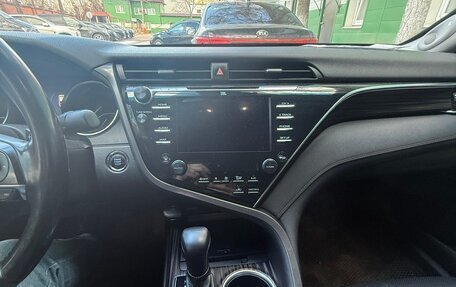 Toyota Camry, 2019 год, 3 180 000 рублей, 11 фотография