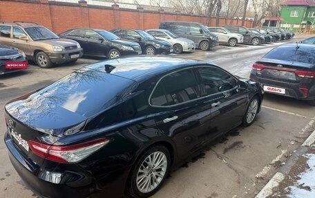 Toyota Camry, 2019 год, 3 180 000 рублей, 4 фотография