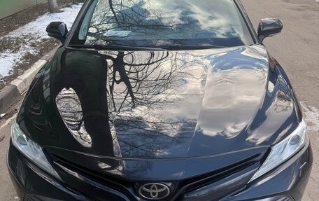 Toyota Camry, 2019 год, 3 180 000 рублей, 6 фотография