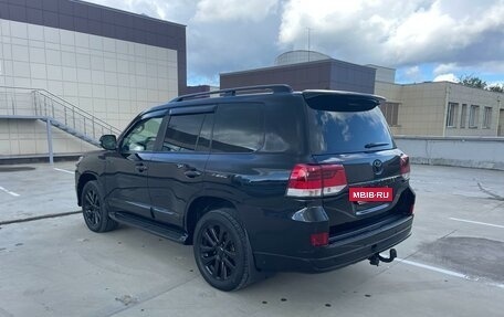 Toyota Land Cruiser 200, 2014 год, 4 900 000 рублей, 2 фотография