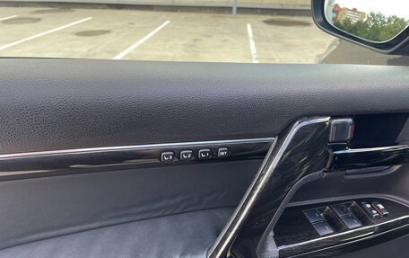 Toyota Land Cruiser 200, 2014 год, 4 900 000 рублей, 7 фотография