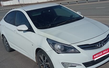 Hyundai Solaris II рестайлинг, 2015 год, 1 150 000 рублей, 3 фотография