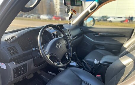 Toyota Land Cruiser Prado 120 рестайлинг, 2008 год, 2 044 500 рублей, 10 фотография