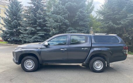 Mitsubishi L200 IV рестайлинг, 2021 год, 2 550 000 рублей, 4 фотография
