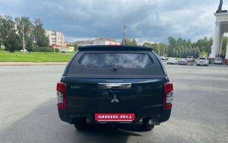 Mitsubishi L200 IV рестайлинг, 2021 год, 2 550 000 рублей, 6 фотография