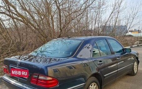 Mercedes-Benz E-Класс, 1999 год, 450 000 рублей, 8 фотография