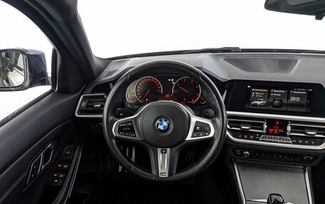 BMW 3 серия, 2019 год, 3 250 000 рублей, 22 фотография
