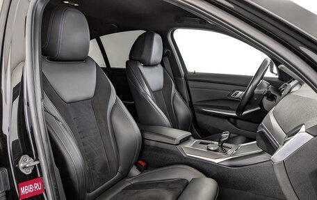 BMW 3 серия, 2019 год, 3 250 000 рублей, 24 фотография